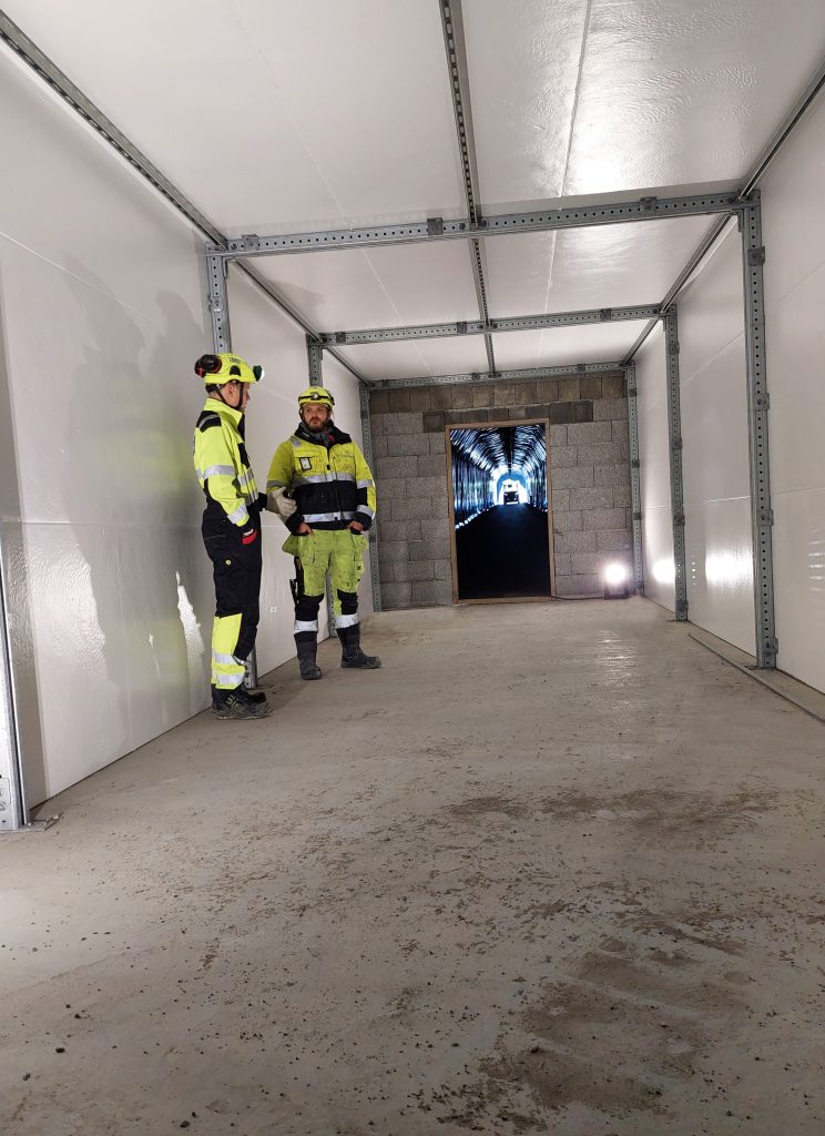 Rømningstunnel av Foamrox elementer i en tunnel i Mandal