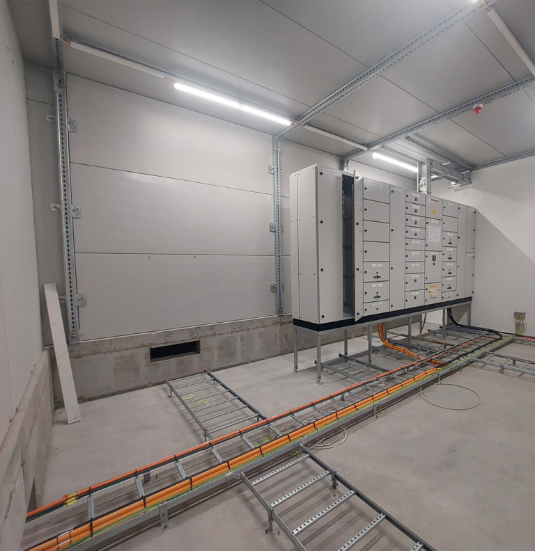 Elektro installasjon i teknisk bygg